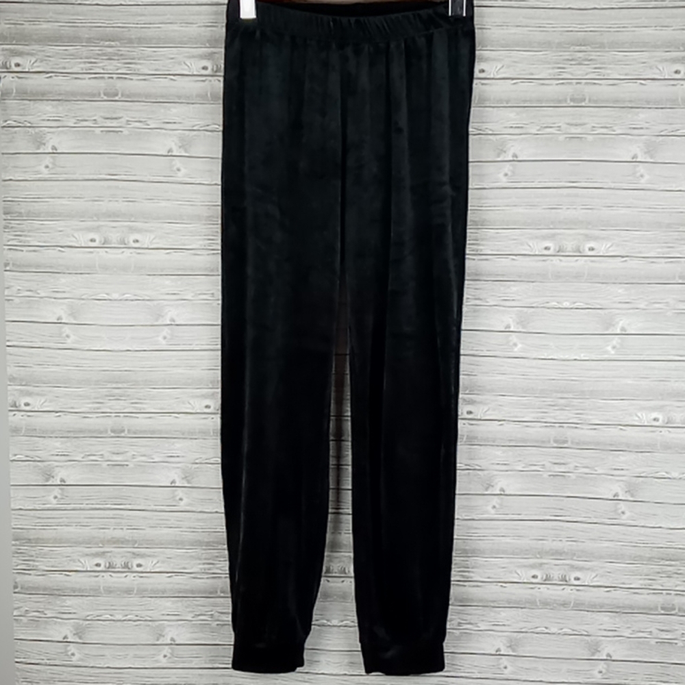 Forever 21 Girls 13/14 Black Velvet Cuffed Pants